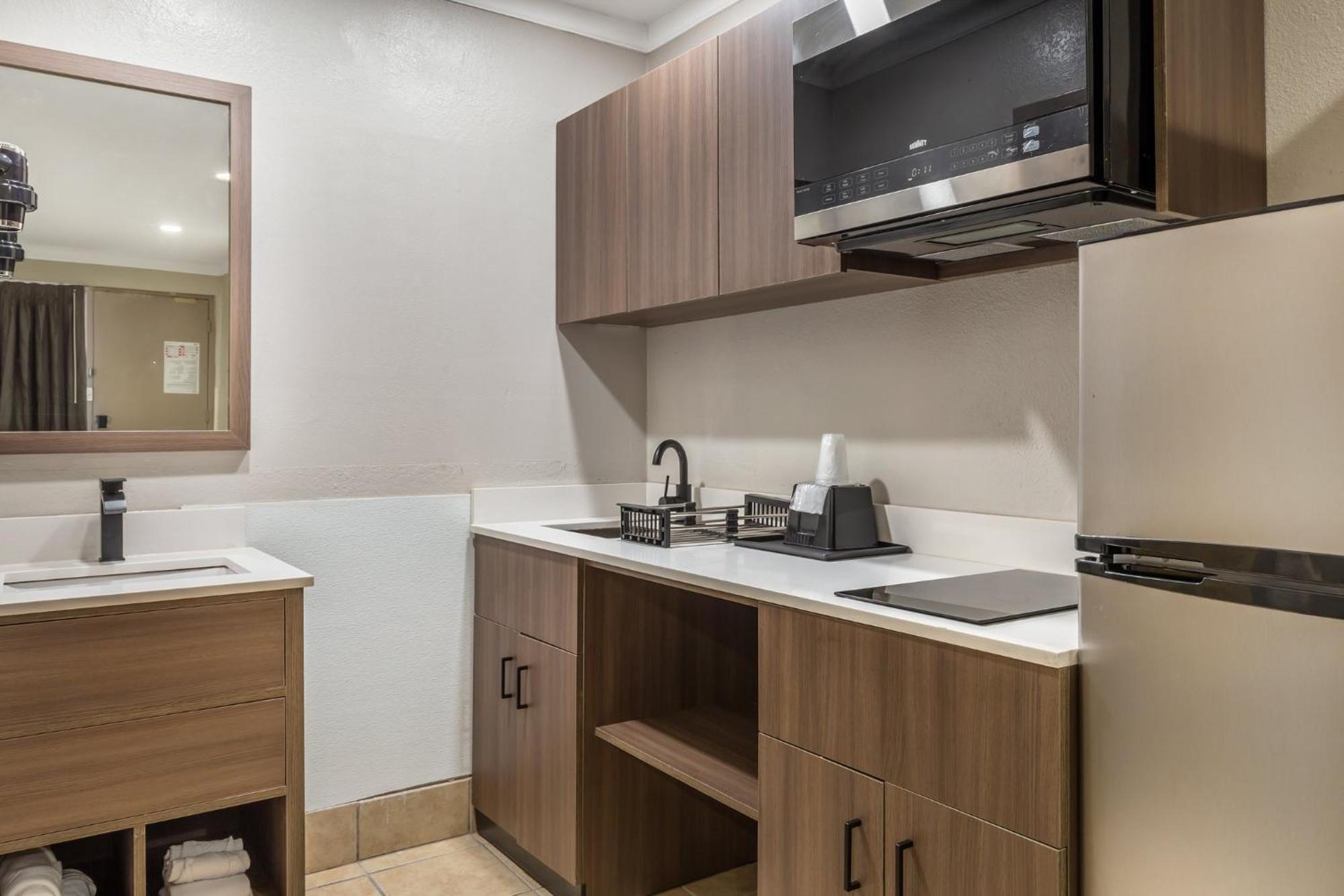Red Roof Inn Raleigh Northeast - Downtown Ngoại thất bức ảnh