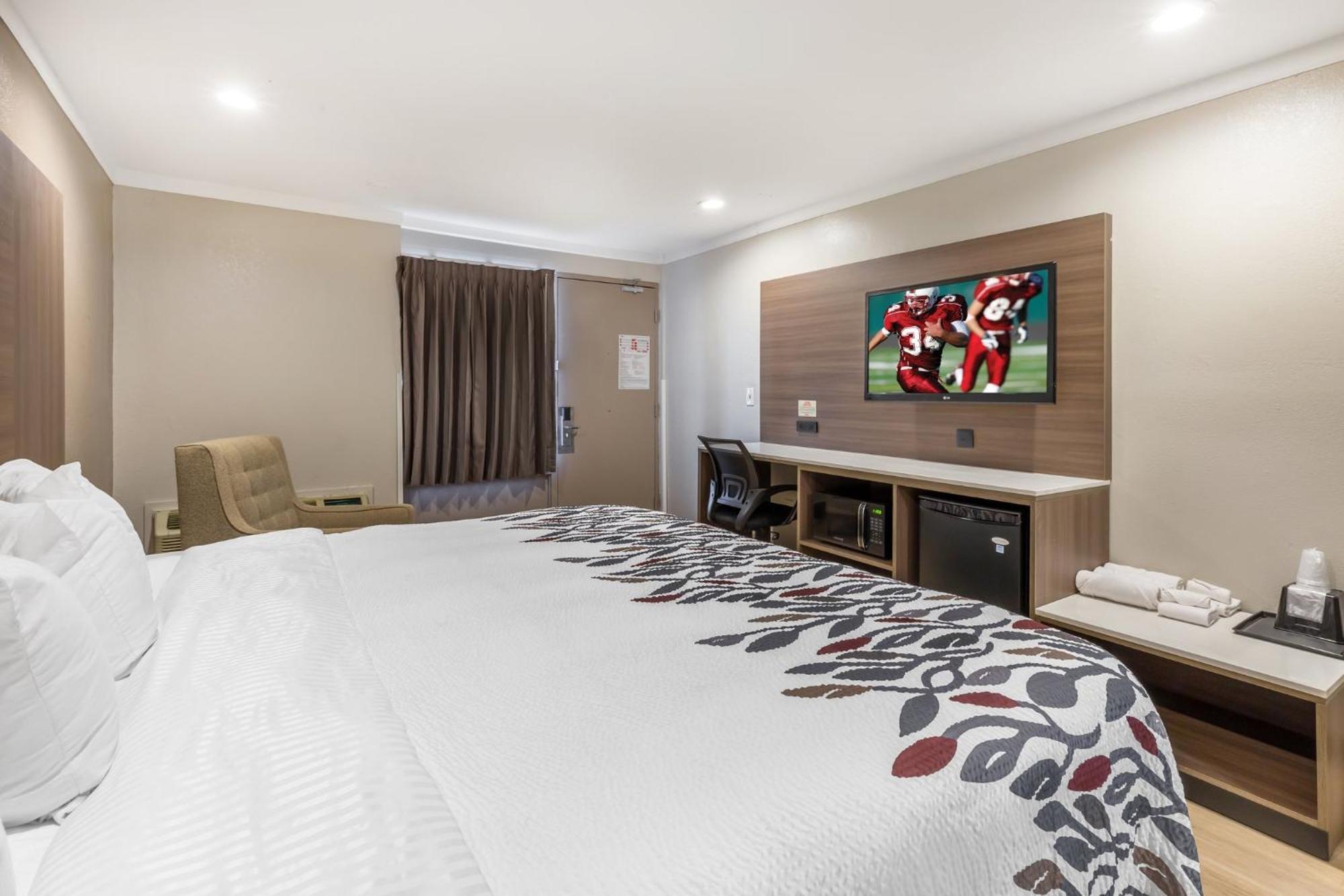 Red Roof Inn Raleigh Northeast - Downtown Ngoại thất bức ảnh