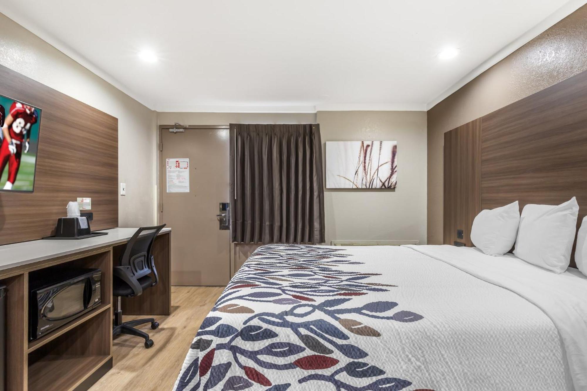 Red Roof Inn Raleigh Northeast - Downtown Ngoại thất bức ảnh